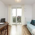 公寓 Stacja Wola With Parking By Renters 华沙