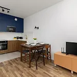 Stacja Wola With Parking By Renters