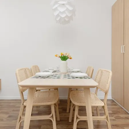 Appartement Stacja Wola With Parking By Renters *