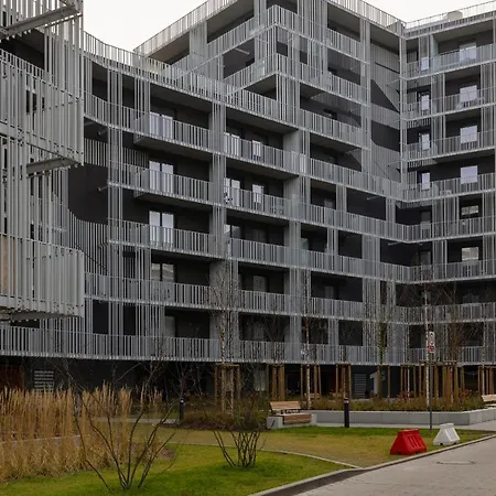 Stacja Wola With Parking By Renters * Warschau