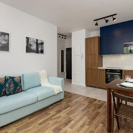 Apartment Stacja Wola With Parking By Renters *