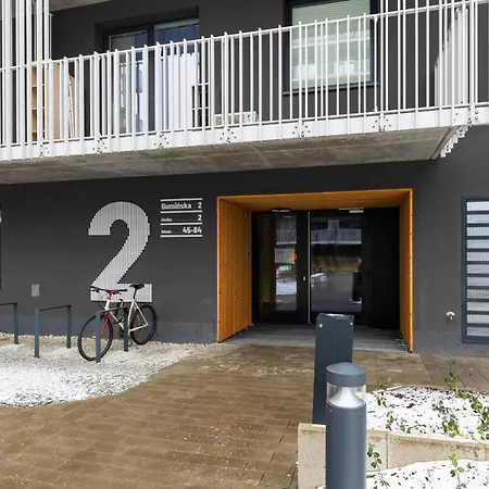 Apartamento Stacja Wola With Parking By Renters