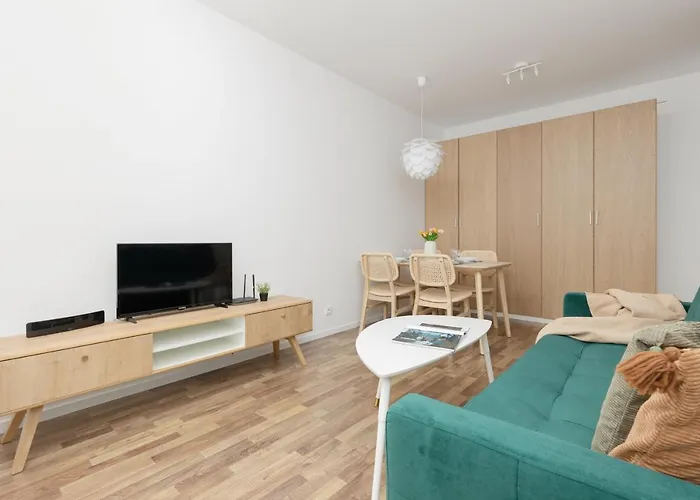 Stacja Wola With Parking By Renters Apartment *