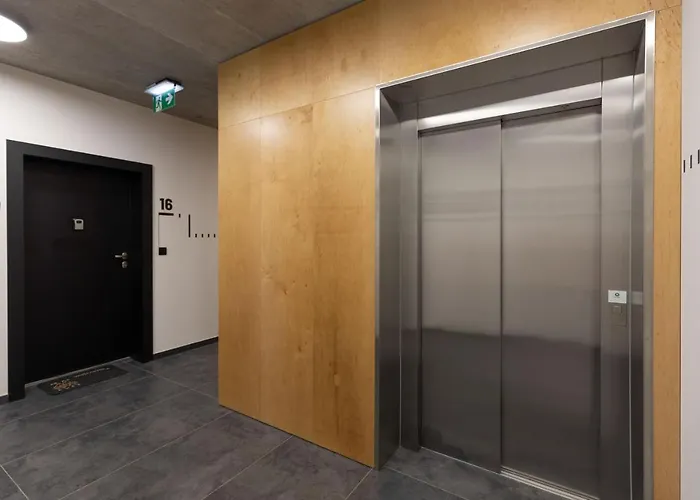 Apartment Stacja Wola With Parking By Renters