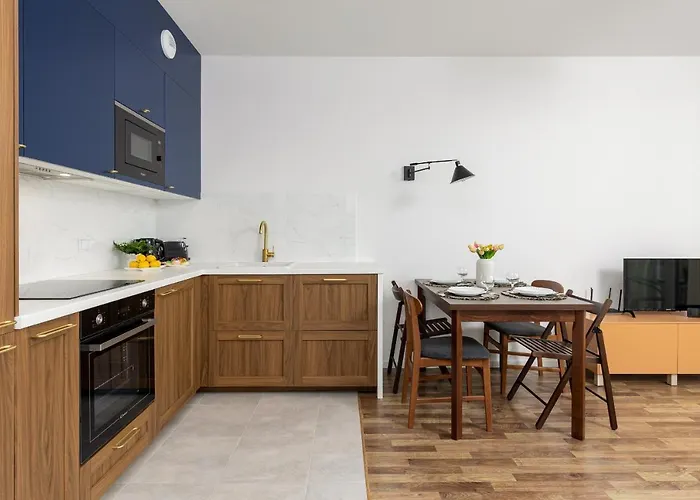 Stacja Wola With Parking By Renters Apartment